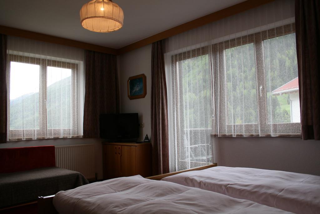 Bed and Breakfast Haus Oberland St. Anton am Arlberg Exterior foto